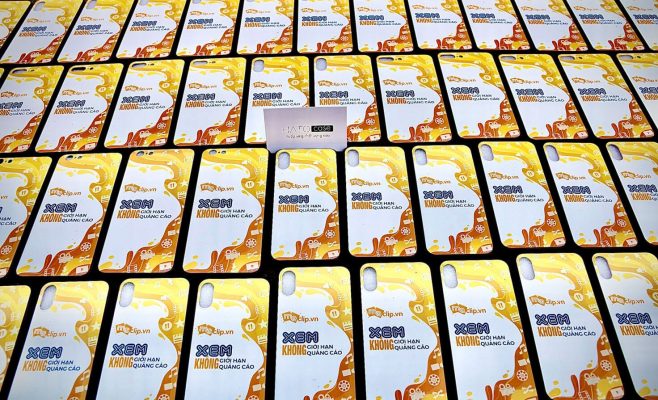 sản xuất ốp lưng in logo công ty