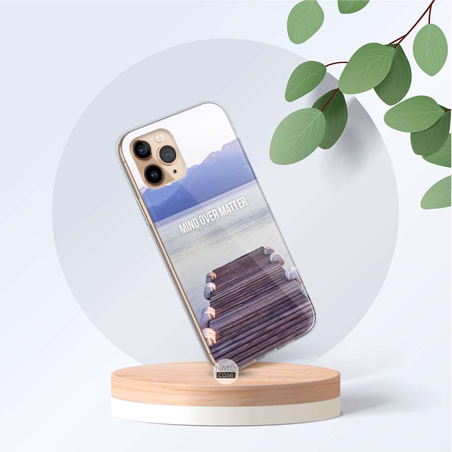 đặt ốp lưng điện thoại