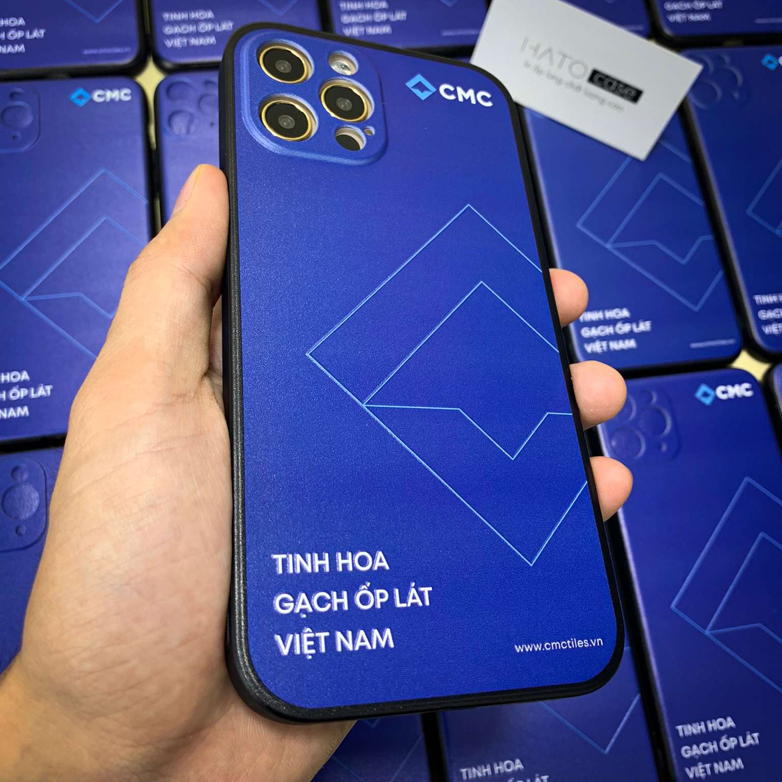 làm ốp lưng theo yêu cầu